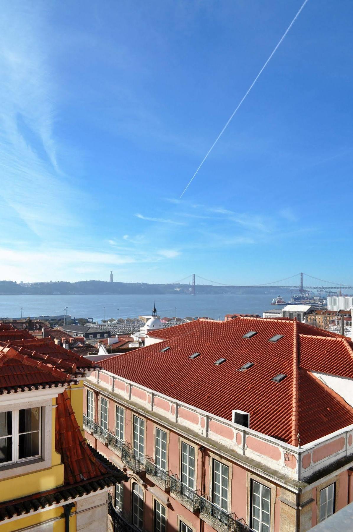 Martinhal Lisbon Chiado Aparthotel Exterior photo